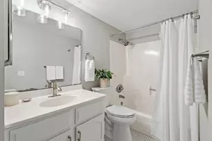 2670 Oxford St N, Roseville, MN 55113 - Photo 11