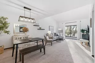 2670 Oxford St N, Roseville, MN 55113 - Photo 5