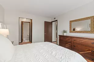 2670 Oxford St N, Roseville, MN 55113 - Photo 13