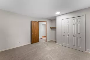 16101 Hilltop Rd, Eden Prairie, MN 55347 - Photo 9