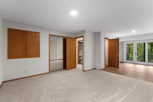 16101 Hilltop Rd, Eden Prairie, MN 55347 - Photo 5