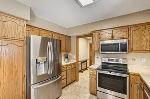 7864 Penn Ave N, Brooklyn Park, MN 55444 - Photo 9