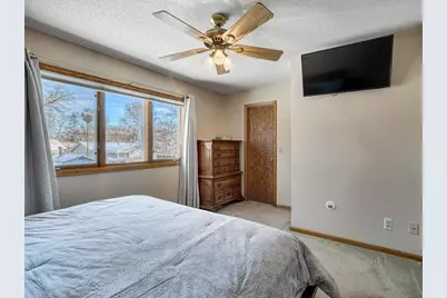 7864 Penn Avenue N, Brooklyn Park, MN 55444 - Photo 13