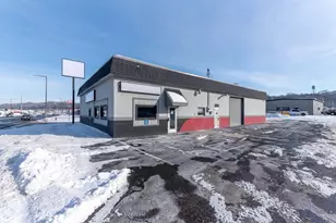 1845 N Riverfront Dr, Mankato, MN 56001 - Photo 1