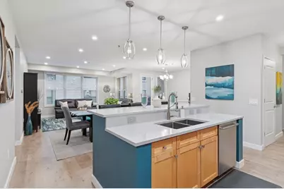 209 8th Street E #201, Saint Paul, MN 55101 - Photo 1