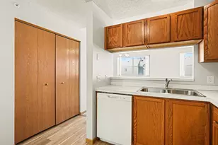 13179 Murdock Terrace, Eden Prairie, MN 55347 - Photo 9