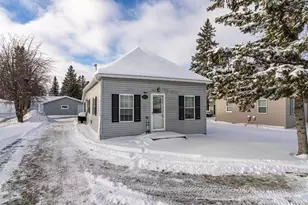 1221 Knight Ave N, Thief River Falls, MN 56701 - Photo 23