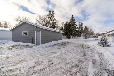 1221 Knight Avenue N, Thief River Falls, MN 56701 - Photo 19