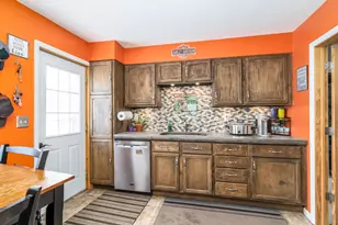 1221 Knight Ave N, Thief River Falls, MN 56701 - Photo 5