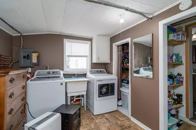 1221 Knight Avenue N, Thief River Falls, MN 56701 - Photo 15