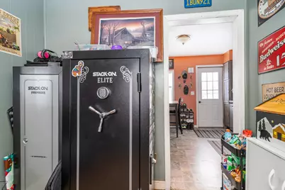 1221 Knight Avenue N, Thief River Falls, MN 56701 - Photo 11