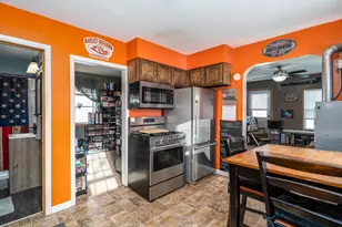 1221 Knight Ave N, Thief River Falls, MN 56701 - Photo 7