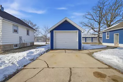 1204 1st Avenue NE, Austin, MN 55912 - Photo 33