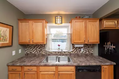 763 McKnight Road S, Saint Paul, MN 55119 - Photo 19