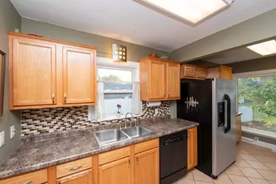 763 McKnight Road S, Saint Paul, MN 55119 - Photo 13