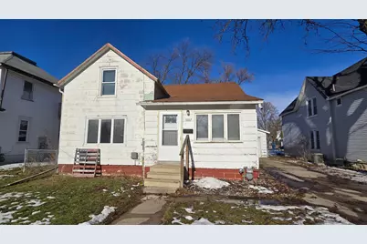 1007 7th Avenue NE, Austin, MN 55912 - Photo 1