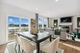 2563 Aspen Ct, Shakopee, MN 55379 - Photo 3