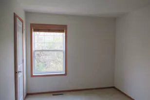 4002 Cedar Grove Ln, Eagan, MN 55122 - Photo 7