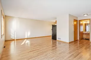 2533 Cobble Hill Ct, Woodbury, MN 55125 - Photo 9