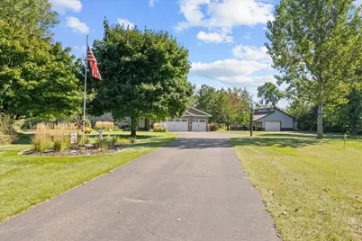 667 Red Maple Lane, Hudson, WI 54016 - Photo 7