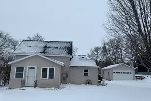 312 W Watonwan St, Lake Crystal, MN 56055 - Photo 1