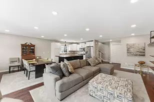 7598 Crimson Ln, Savage, MN 55378 - Photo 7