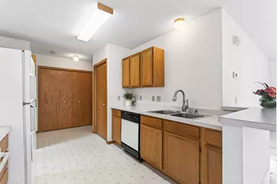 13807 Granada Way #9, Apple Valley, MN 55124 - Photo 11