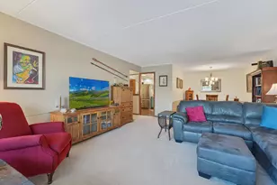 2445 Londin Ln E, Maplewood, MN 55119 - Photo 5