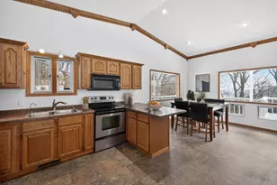 200 Skyline Dr, Wabasha, MN 55981 - Photo 11