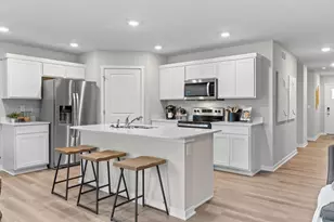 2379 Highview Ter, Shakopee, MN 55379 - Photo 5