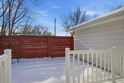 2000 E Oakland Avenue, Austin, MN 55912 - Photo 15