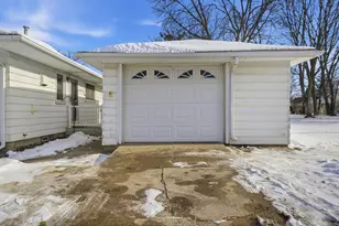 2000 E Oakland Ave, Austin, MN 55912 - Photo 21