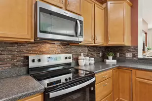 9512 Scott Ln N, Brooklyn Park, MN 55443 - Photo 9