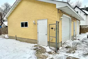 402 E 4th St, Albert Lea, MN 56007 - Photo 5