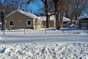 1202 11th Ave SE, Saint Cloud, MN 56304 - Photo 3