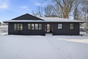 618 9th Ave NW, New Brighton, MN 55112 - Photo 1