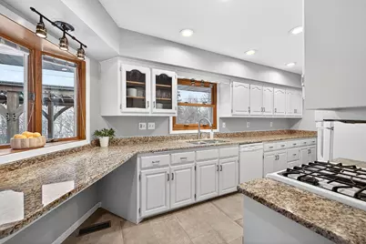 501 Drillane Road, Hopkins, MN 55305 - Photo 11