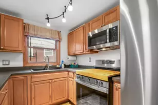 5219 7th St NE, Columbia Heights, MN 55421 - Photo 9