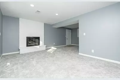 300 Viking Drive, Mankato, MN 56001 - Photo 15