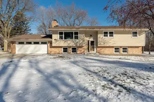 300 Viking Dr, Mankato, MN 56001 - Photo 1