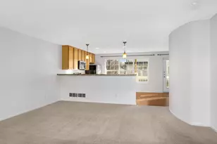 1669 Arona St, Falcon Heights, MN 55108 - Photo 3