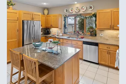 7945 Ranchview Lane N, Maple Grove, MN 55311 - Photo 9