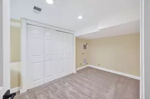 2302 Brewster St, Saint Paul, MN 55108 - Photo 27