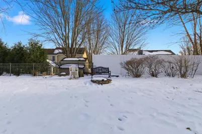 8925 Belvedere Drive, Eden Prairie, MN 55347 - Photo 31