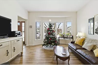 8925 Belvedere Drive, Eden Prairie, MN 55347 - Photo 3