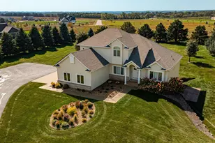 2728 Headland Ct SW, Rochester, MN 55902 - Photo 3