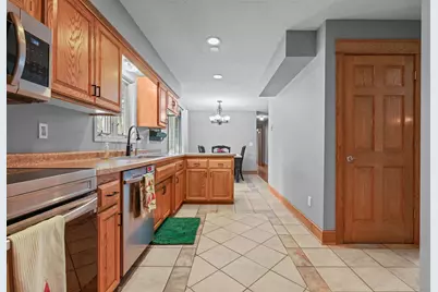 8021 Elbe Street, Circle Pines, MN 55014 - Photo 7