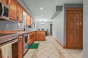 8021 Elbe St, Circle Pines, MN 55014 - Photo 7