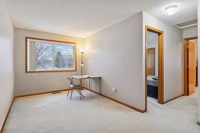 2085 Gresham Avenue N, Oakdale, MN 55128 - Photo 17