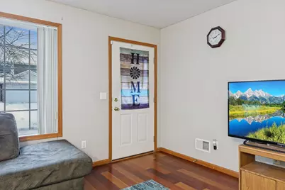 2085 Gresham Avenue N, Oakdale, MN 55128 - Photo 5